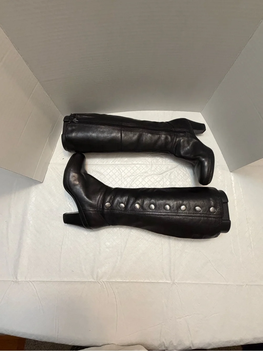Clarks Black Over-the-Knee Leather Boots Side Zip Refined Toe Size 7